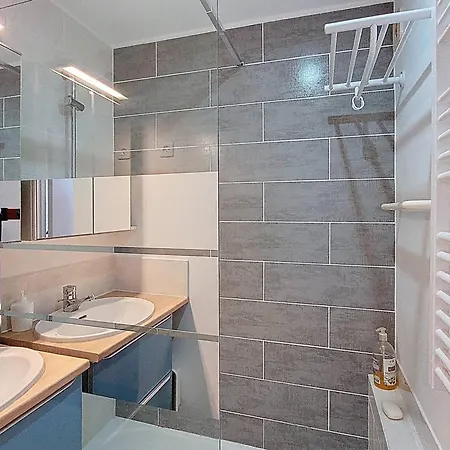 T2 4 Pers Avec Terrasse, Parking Et Piscine A Boucau - Fr-1-857-42 * Vieux-Boucau-les-Bains