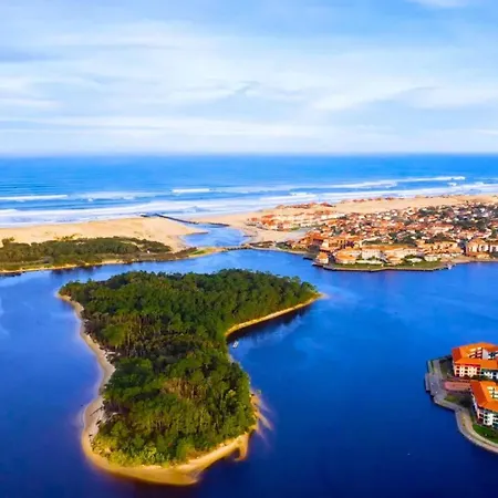 T2 4 Pers Avec Terrasse, Parking Et Piscine A Boucau - Fr-1-857-42 Διαμέρισμα